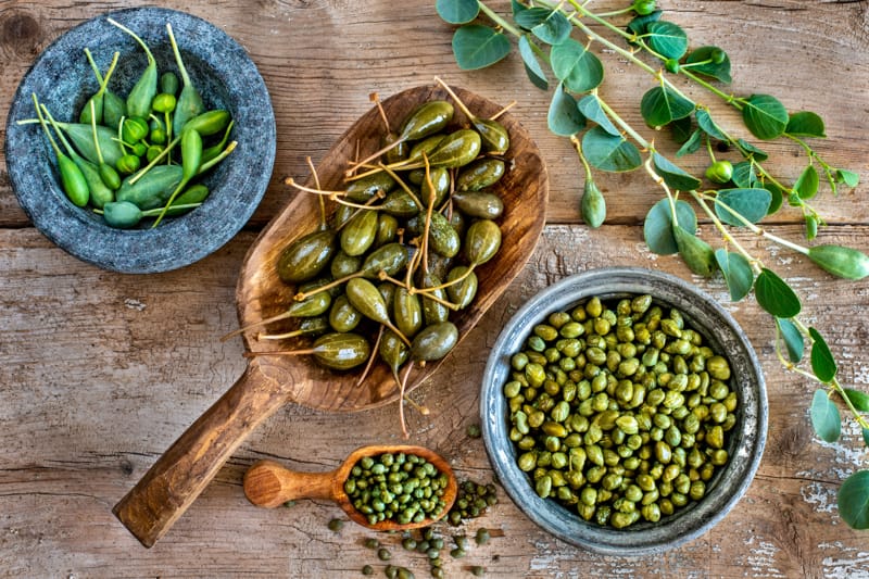 Le erbe spontanee del Salento: la cucina che nasce ai margini dei campi